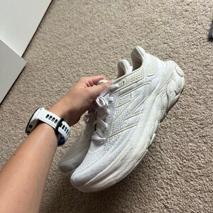 New Balance 1080 shoes